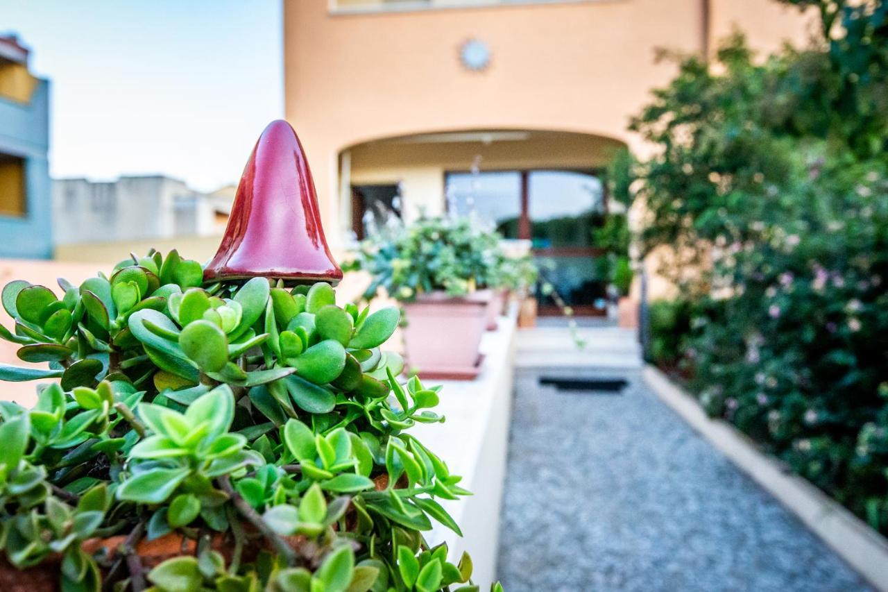 Sun&Sardinia Hotel Monserrato Exterior foto